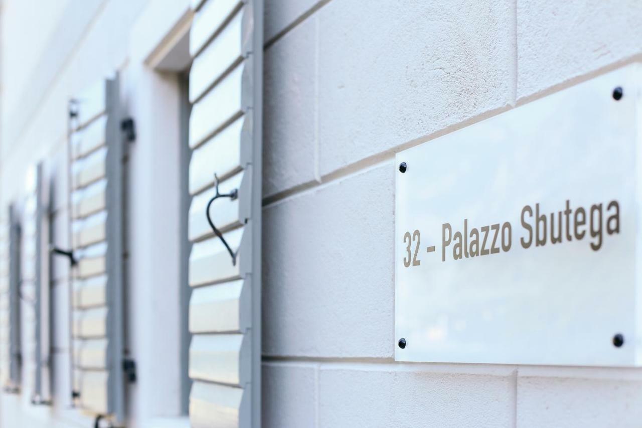 Palazzo Sbutega Bed & Breakfast โกตอร์ ภายนอก รูปภาพ