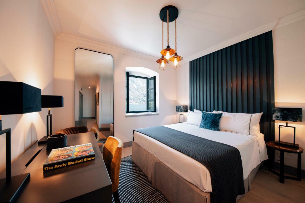 Palazzo Sbutega Bed & Breakfast โกตอร์ ภายนอก รูปภาพ